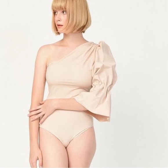 Maygel Coronel Santoro one piece Beige Swim one shoulder